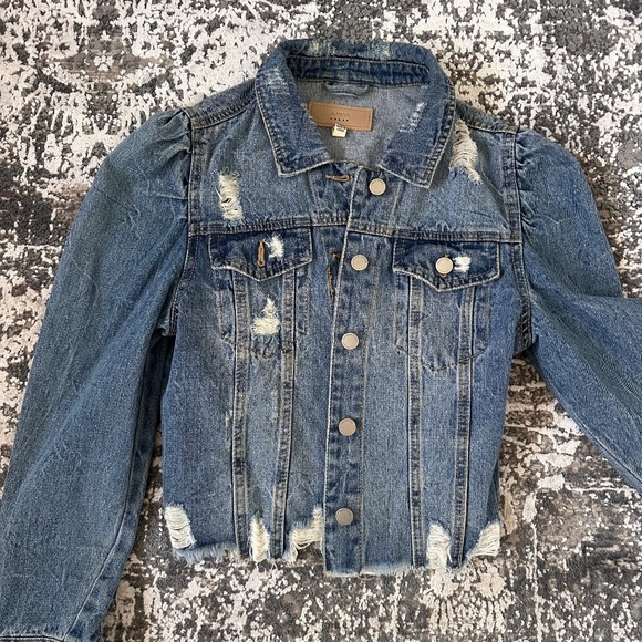 Jean Jacket - Picture 1 of 2